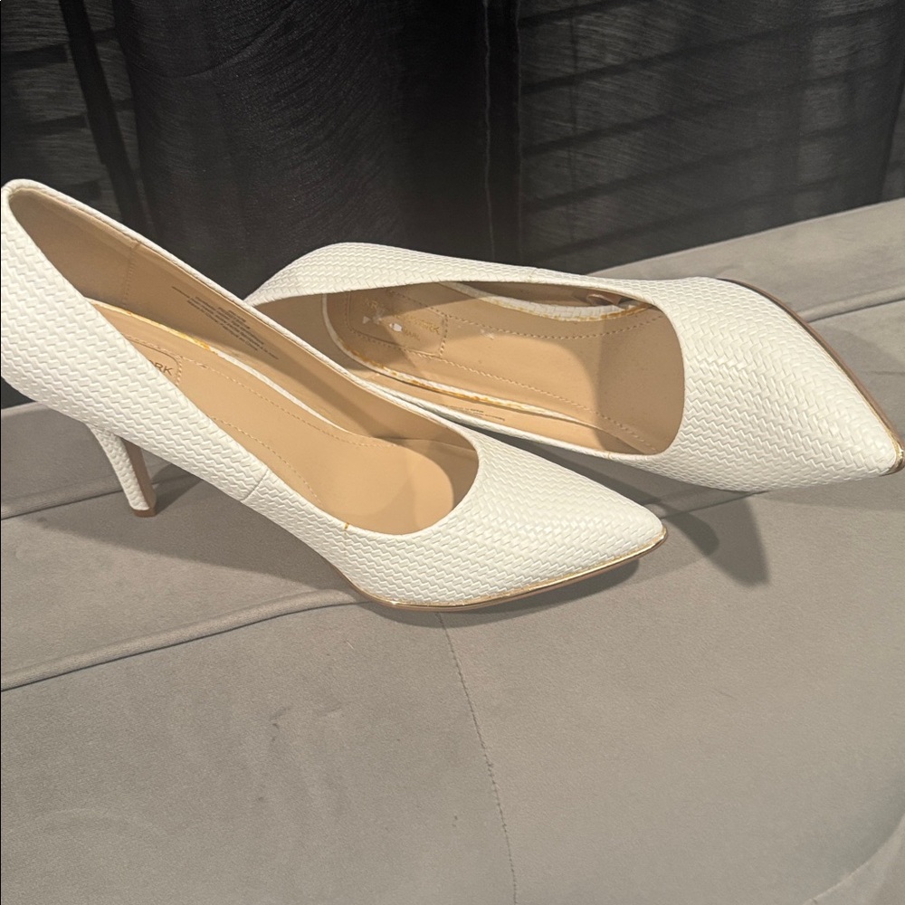 Marc New York Cream Textured Heels